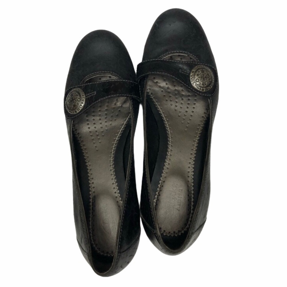 Clarks Artesian black shoes